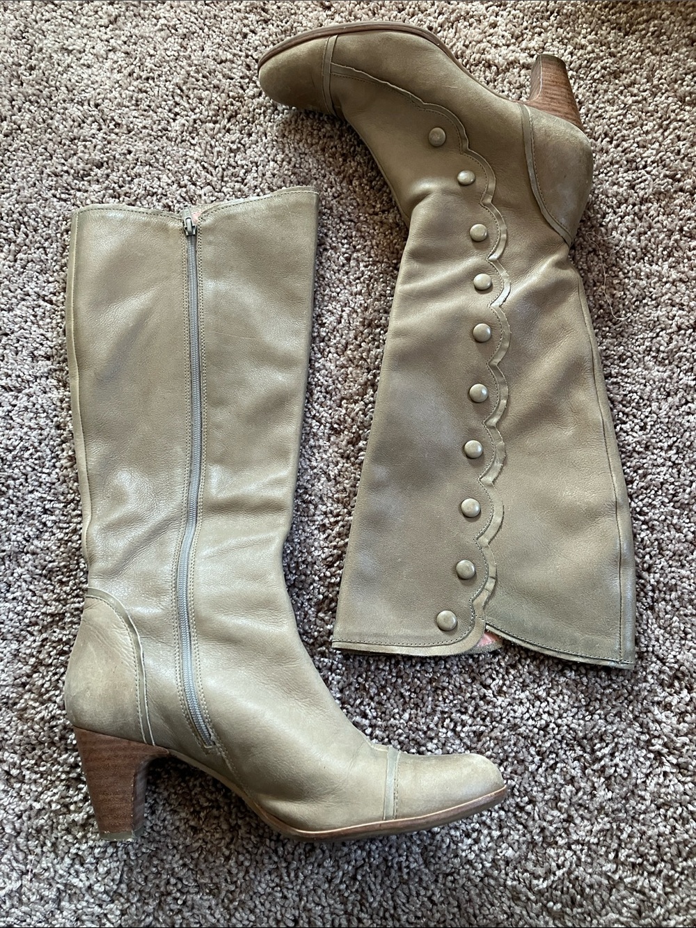 Miss Albright Olive-Tone Knee high Button-Accent Boots Victorian tall stacked
